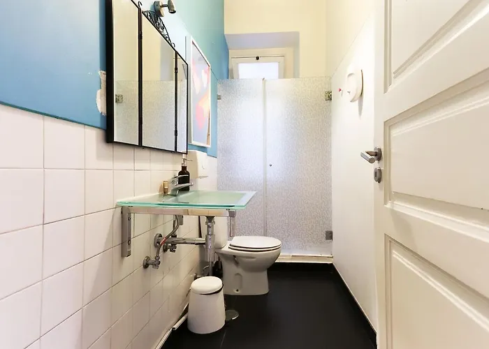 ゲストハウス Garden Flower 3*