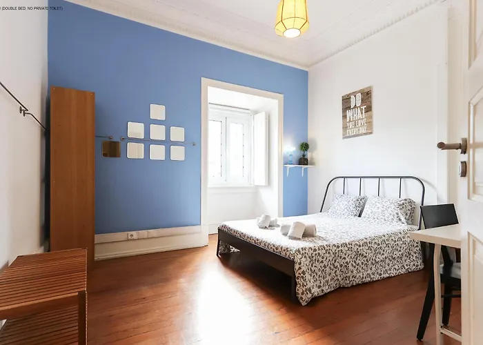 ゲストハウス Garden Flower 3*