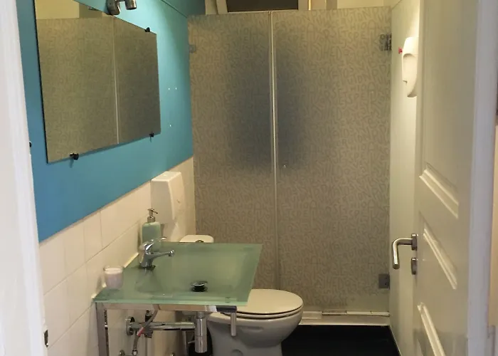 ゲストハウス Garden Flower リスボン